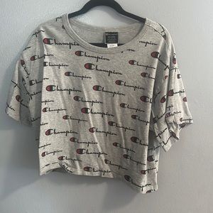 Champion crop top size:XXL